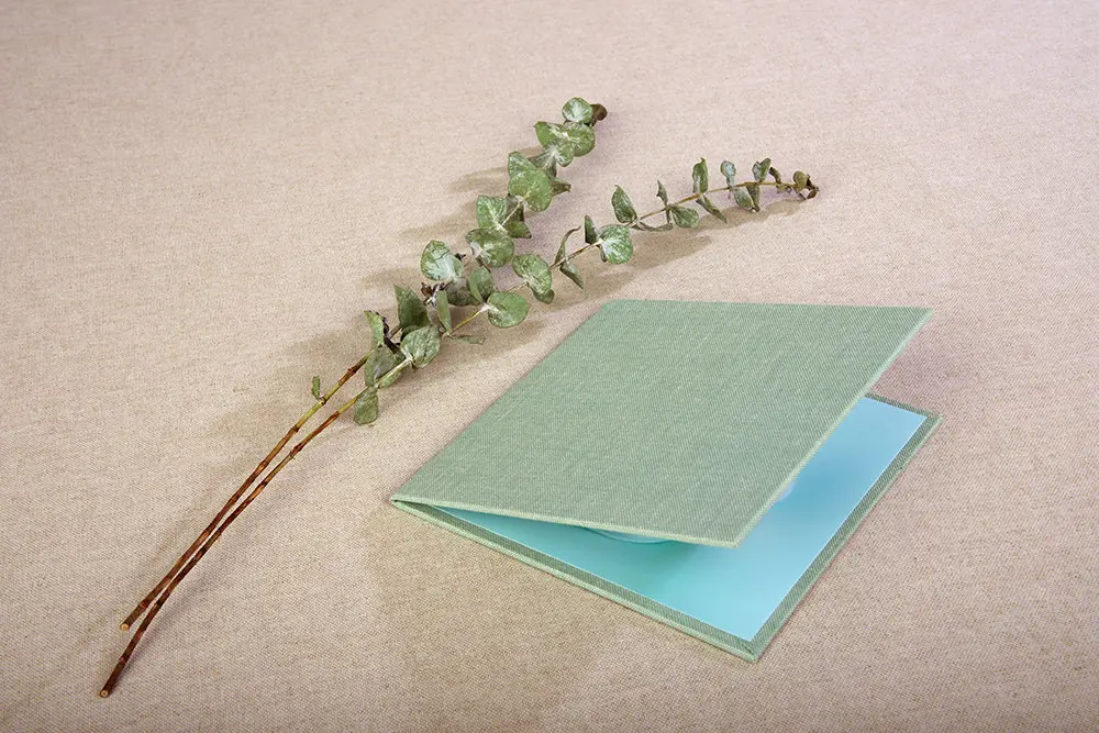 Díptico tapa dura